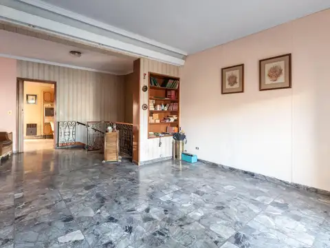 Depto Tipo Casa en Venta con 1 cocheras
