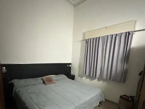 Depto Tipo Casa en Venta 80 años