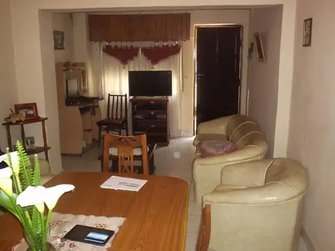 Casa mas Depto a terminar sobre calle El Gato 425, Glew