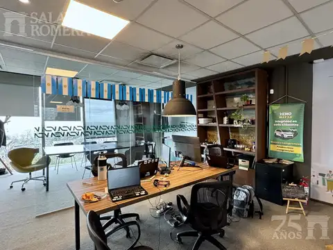 Oficina en venta y alquiler en Regatta Office Olivos Piso Alto