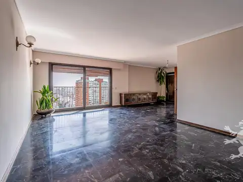 Departamento 7 ambientes con 3 baños