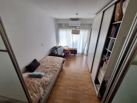 Pacheco 3000, Piso 2