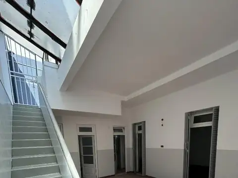 PH de dos ambientes con terraza y patio sin expensas 