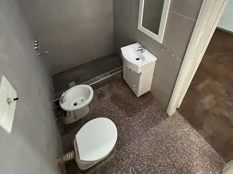 Depto Tipo Casa en Alquiler en Parque Avellaneda, $ 850.000