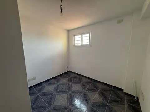 Depto Tipo Casa en Alquiler 25 años