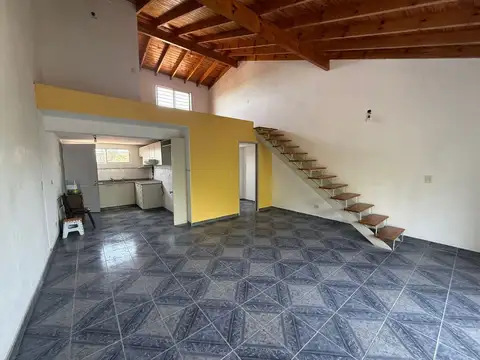 PH EN ALQUILER 3 AMBIENTES VILLA ADELINA