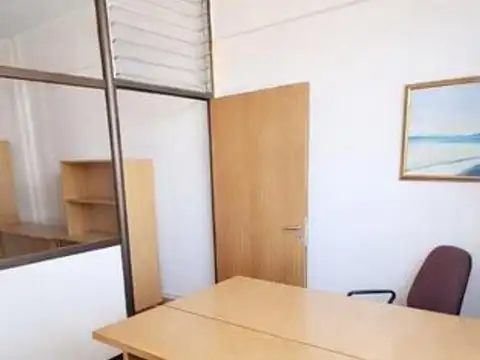 VENTA DE OFICINA EN ZONA TRIBUNALES