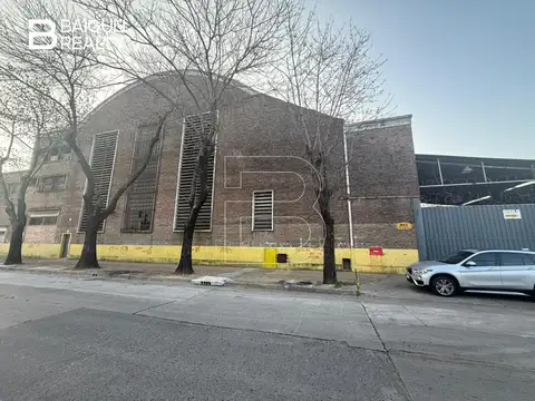 DEPOSITO EN ALQUILER Y/O VENTA, ZONA BARRACAS
