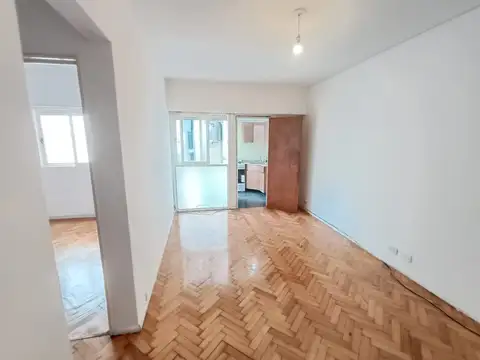 Jufré 100, Piso 5