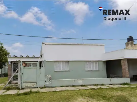 CASA A REFACCIONAR EN VENTA EN VILLA ELISA