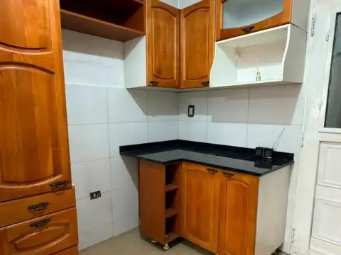Depto Tipo Casa en Venta en Haedo, USD 80.000