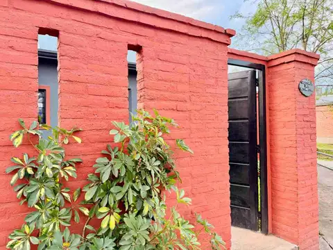 Casa 5 ambientes con 2 baños