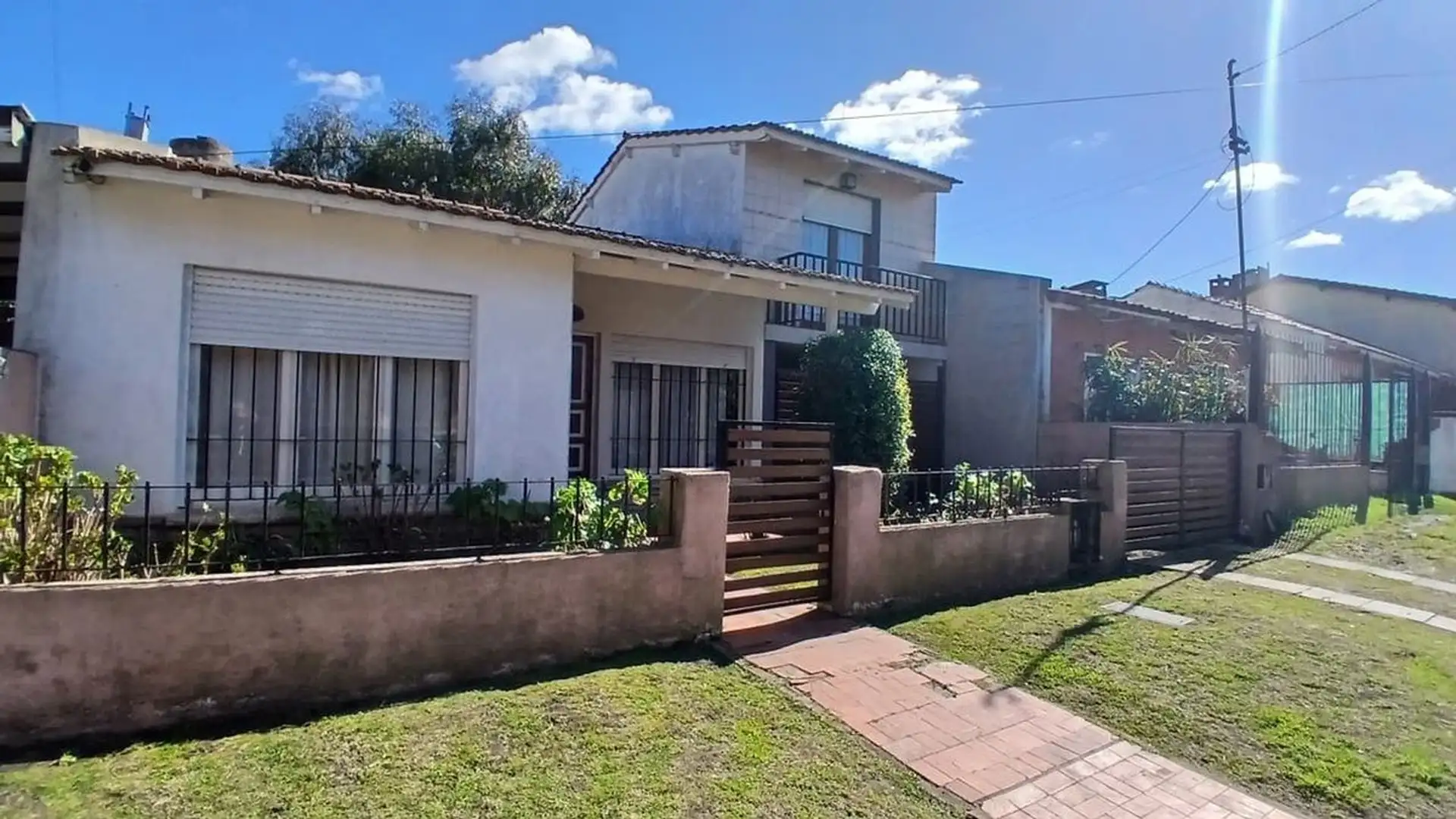 VENTA CASA 3 AMB + DPTO 2 AMB Y PARQUE, FARO NORTE