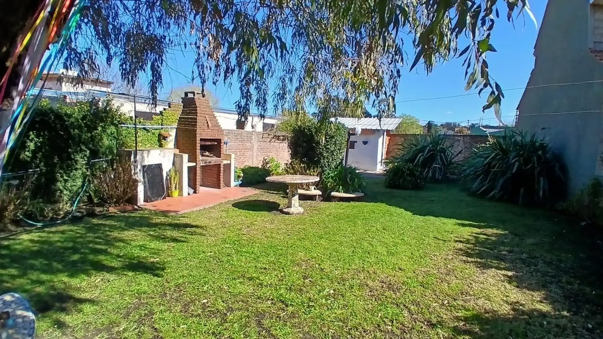 VENTA CASA 3 AMB + DPTO 2 AMB Y PARQUE, FARO NORTE