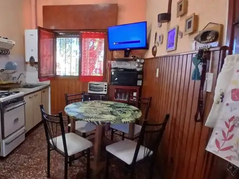 VENTA CASA 3 AMB + DPTO 2 AMB Y PARQUE, FARO NORTE