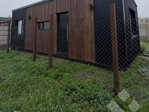 Casa 2 ambientes con 1 baño
