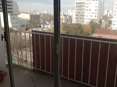 39 y 6 500, Piso 5