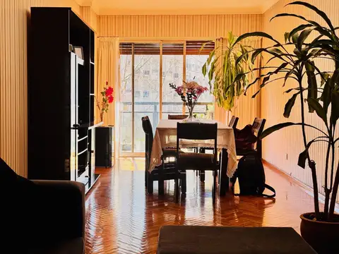 Avenida Las Heras  al 2400