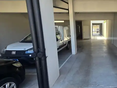 Cochera en Chilavert