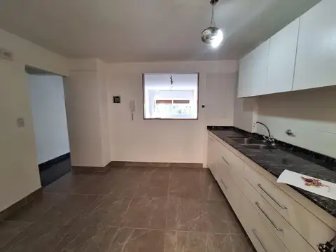Departamento 4 ambientes refaccionado a nuevo