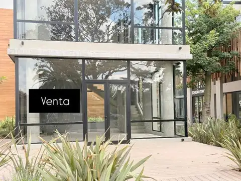 Local en Venta - 1 Baño - 204mts - San Miguel