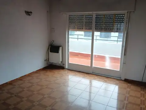 Depto Tipo Casa en Alquiler 45 años