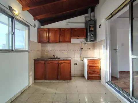 Depto Tipo Casa en Alquiler de 3 ambientes