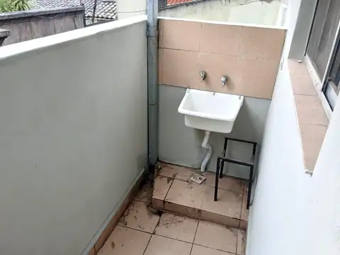 Depto Tipo Casa 3 ambientes con 1 baño