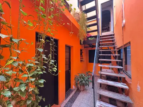 CASA EN VENTA DOS PLANTAS ALBERDI
