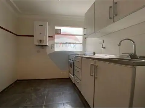 Venta 2 ambientes con Patio Apto Crédito