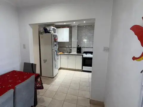 Depto Tipo Casa 4 ambientes con 2 baños