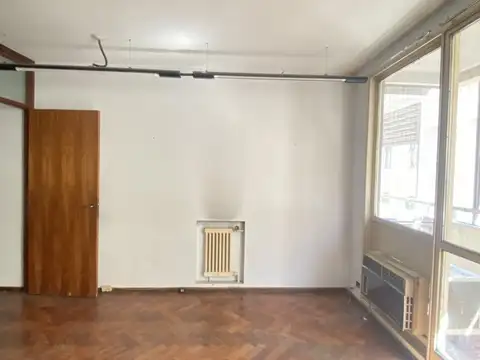 Venta Oficina con cochera. Centro de Rosario