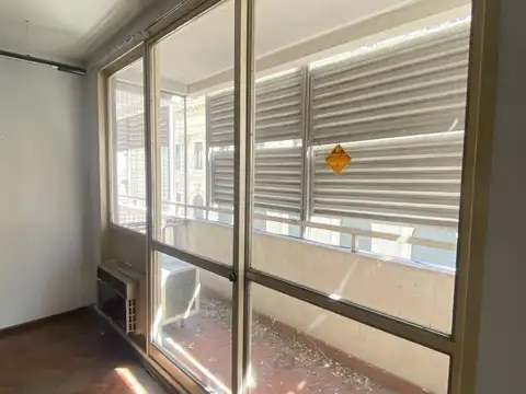 Corrientes 763 , Piso 3