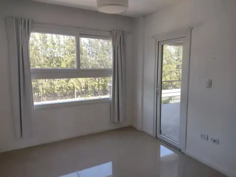 Departamento en Alquiler con 2 cocheras