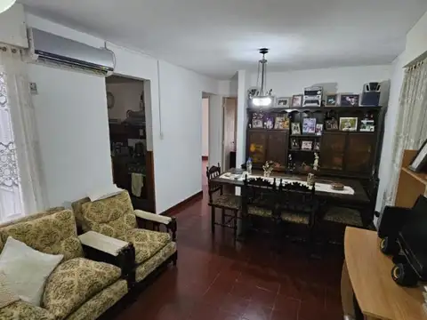 Bv Moreno 111 , Piso 2