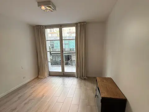 EXCELENTE MONOAMBIENTE CON BALCON EN EDIFICIO IQ RECOLETA PLAZA