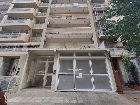 VENTA DEPTO DOS AMB CON COCHERA CUB SAN MARTIN CENTRO