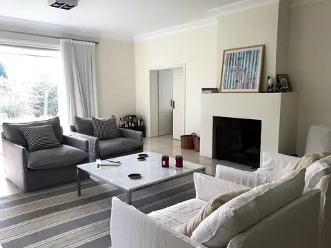 Casa en Venta en Martindale Country Club, USD 1.200.000