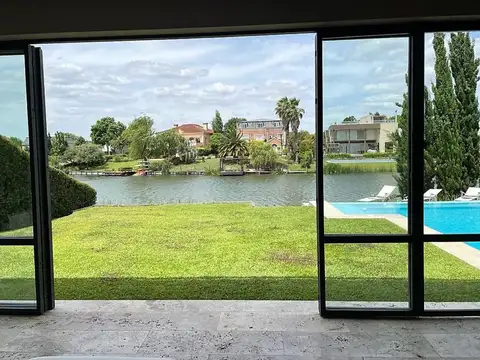 Av de los lagos al 4300