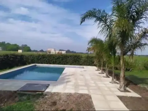 VENTA CASA EN CLUB DE CAMPO EL CANDIL (CANNING-SAN VICENTE)