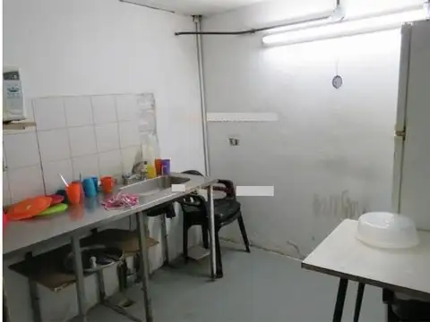 Galpon en Venta en Chacarita, USD 700.000