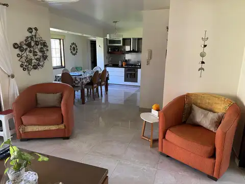 Casa en venta en Saavedra .