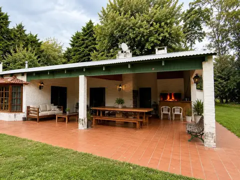 Descubrí la casa de campo de tus sueños en La Araucaria| Lobos