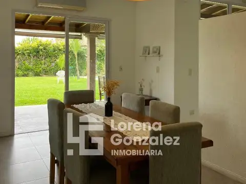 Av De Los Lagos