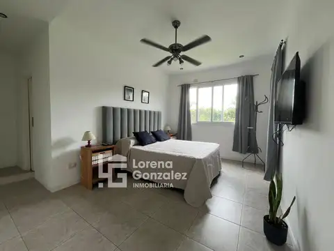 Casa 5 ambientes con 4 baños