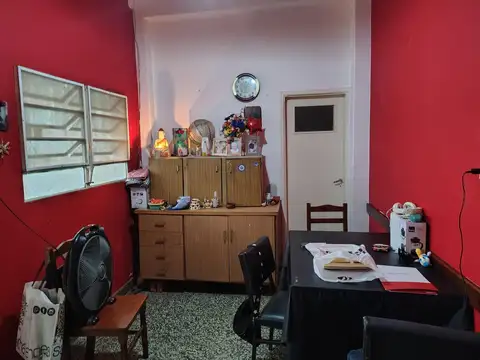 Depto Tipo Casa en Venta 80 años