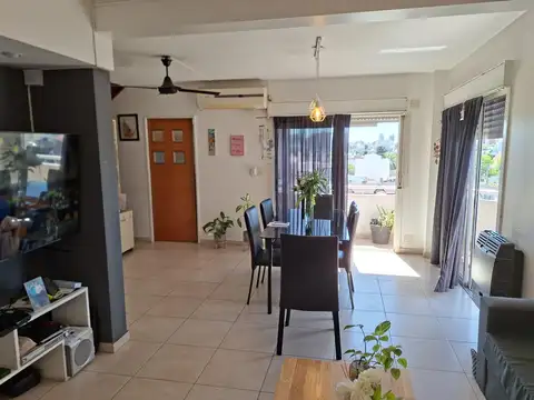 CASTELLI 900, Piso 4