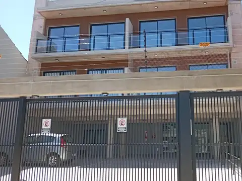 DPTO 2 AMB. RAMOS MEJIA CON COCHERA