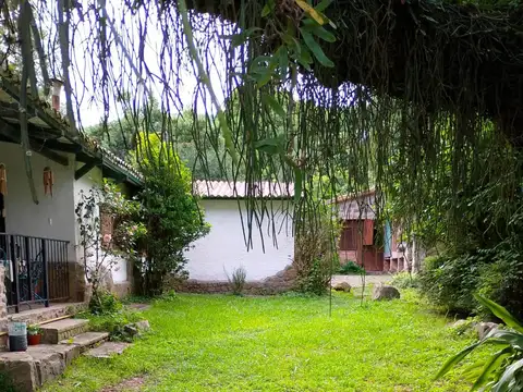 Joaquín Victor González 2500