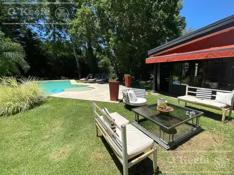 Casa en Venta en Abril Club De Campo, USD 790.000